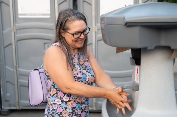 Best Luxury portable toilet rental  in Odenville, AL